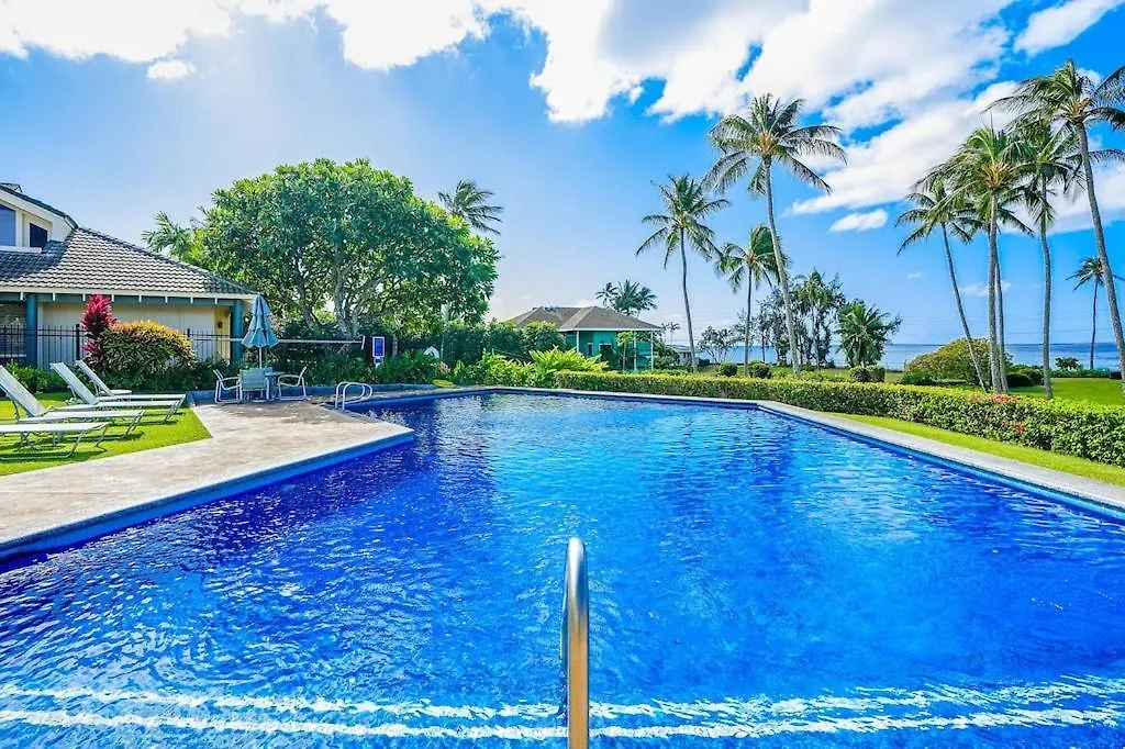 Holiday home Honu He'E Nalu - The Surfing Turtle - Ocean & Beachfront! Stunning Views! Koloa