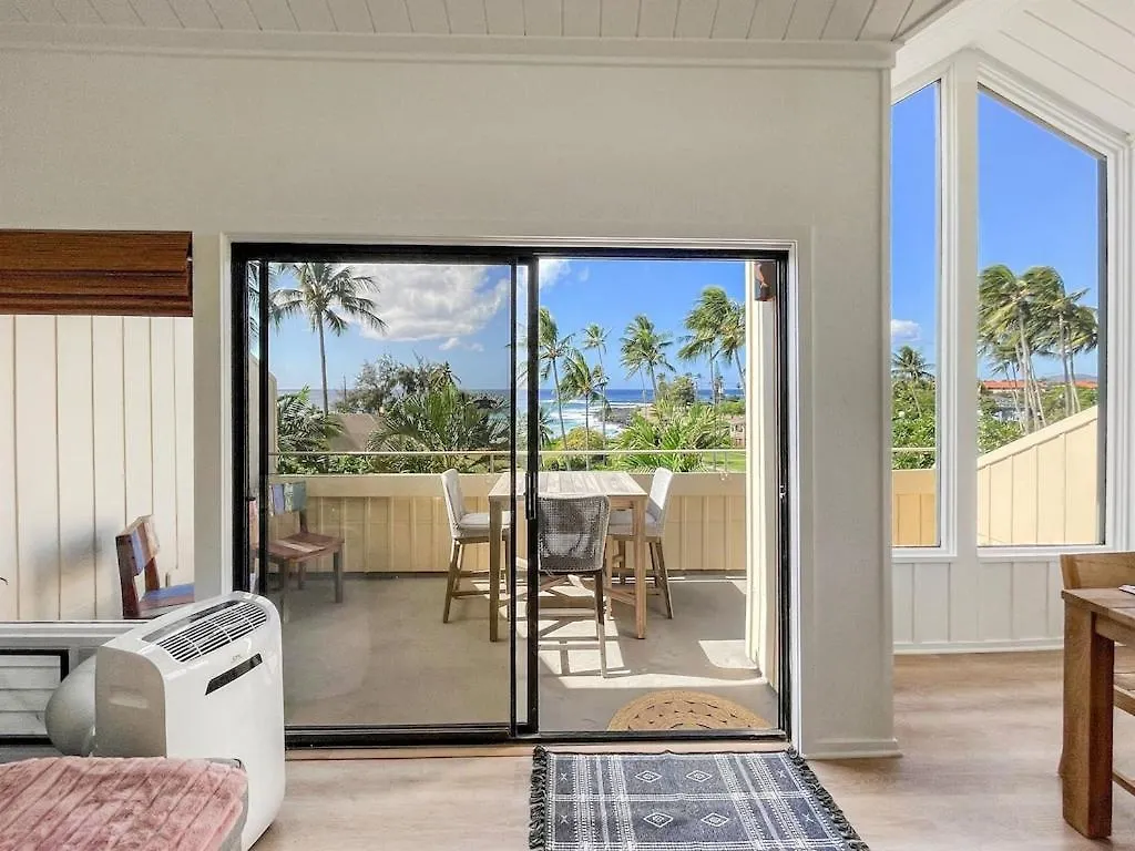 Honu He'E Nalu - The Surfing Turtle - Ocean & Beachfront! Stunning Views! Koloa